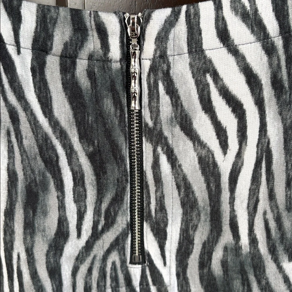 NWT Tommy Bahama Darcy Zesty Zebra Print Stretch Midi Shift Dress Size Large